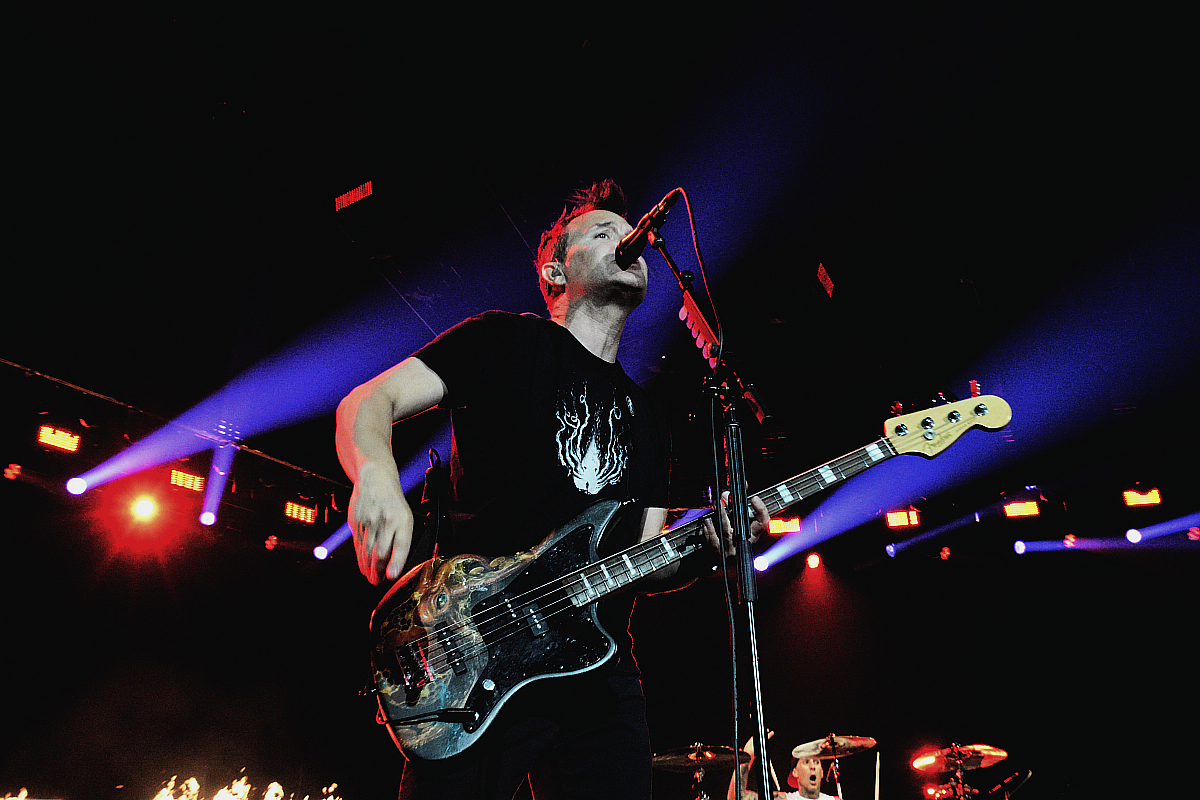 WPGM Reviews: Blink-182 Live At The O2 Arena (In Pictures) - WE PLUG